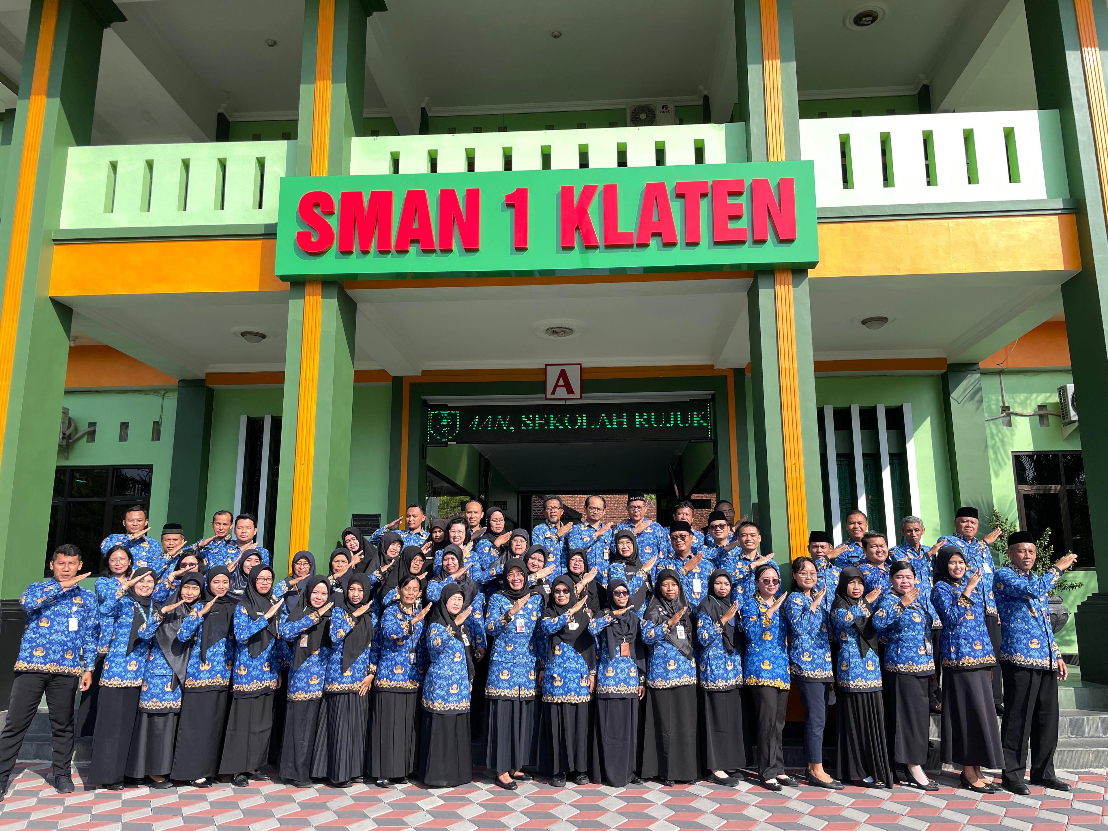Gambar latar belakang sambutan